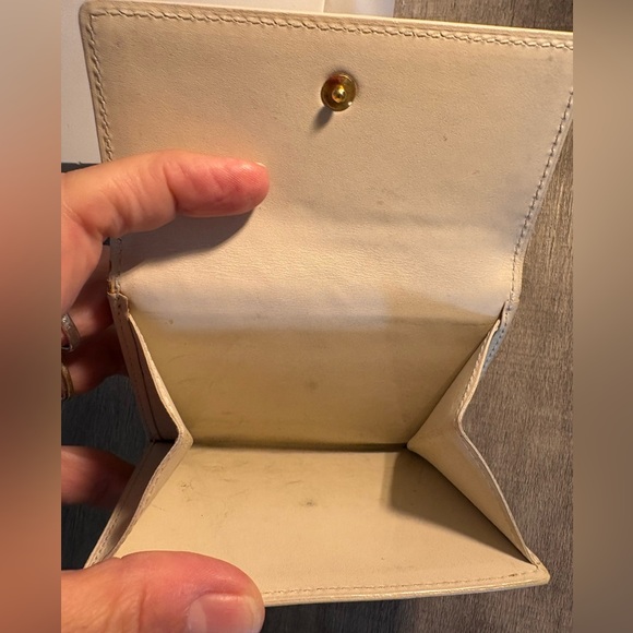 Louis Vuitton Vernis Leather Bifold Wallet - Picture 10 of 12